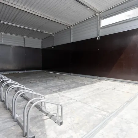 Hangar Apartment