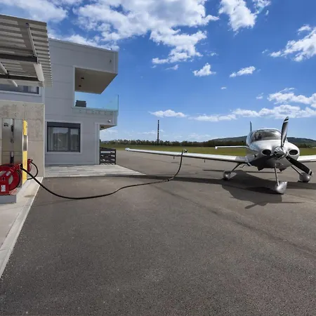 Hangar Apartment